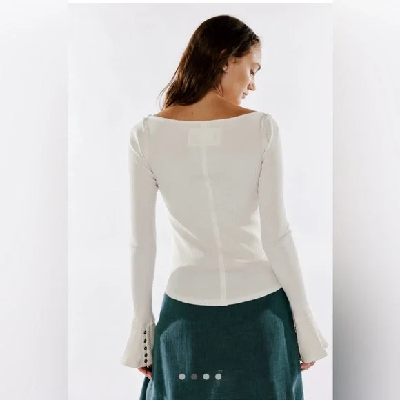 Sold - Picture 3 of 7